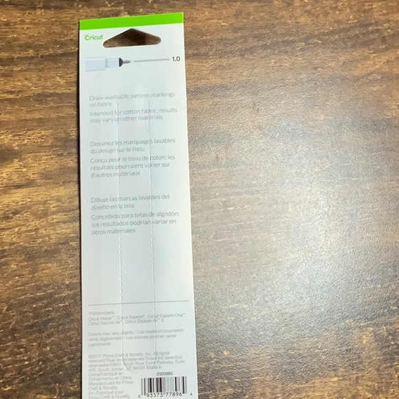 CRICUT Infusible Ink Neons 5 Markers plus Washable Fabric Pen - Picture 6 of 6